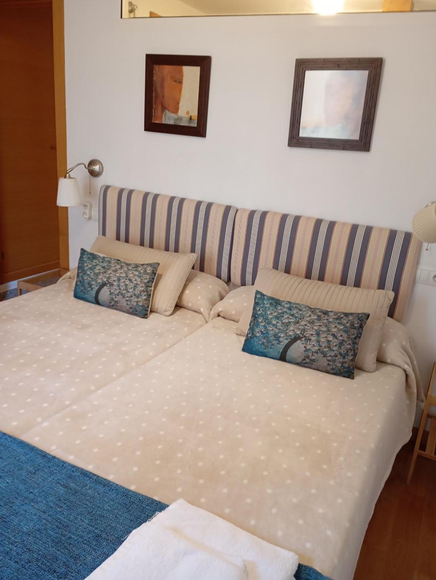 Apartamentos El Camino Villafranca del Bierzo Kültér fotó