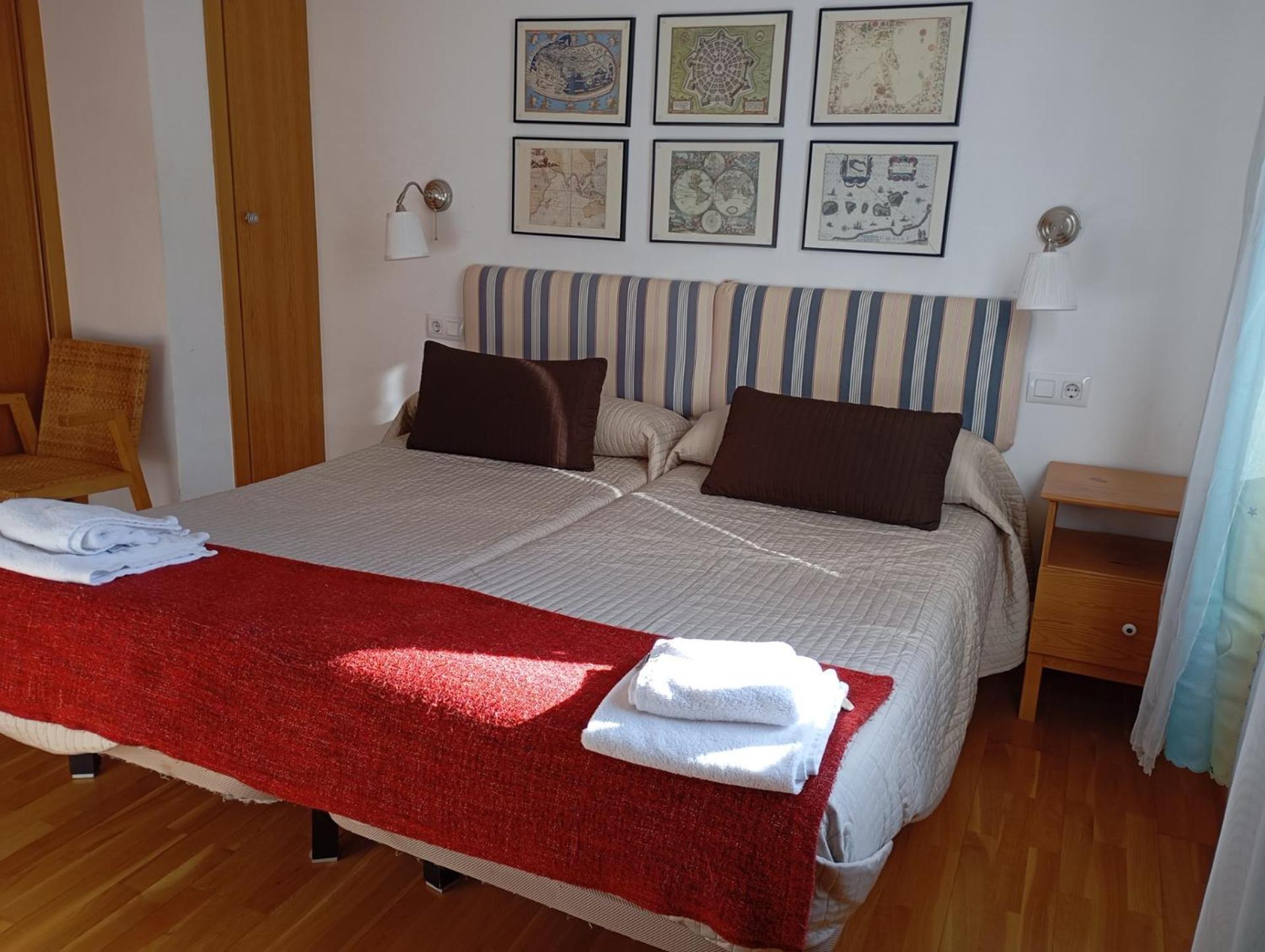 Apartamentos El Camino Villafranca del Bierzo Kültér fotó